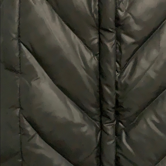 Via Spiga black puffer coat fits below bottom - Picture 2 of 9